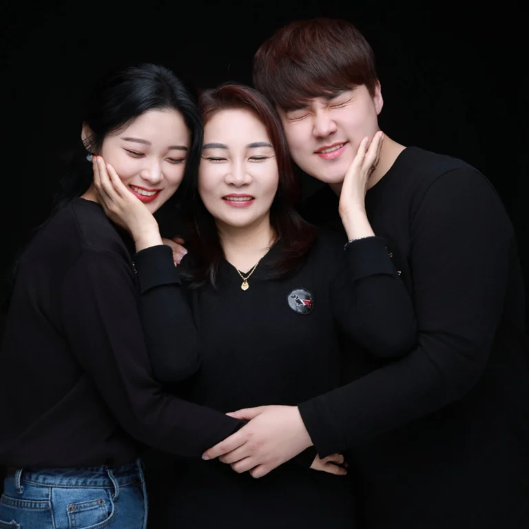 가족사진 계획하고 계신다면, 이층사진관은 이렇게 안내드려요