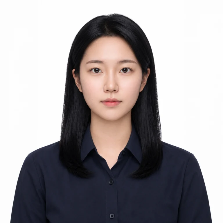 증명사진 · 검은 생머리에 남색 셔츠를 입은 모습 · 이층사진관